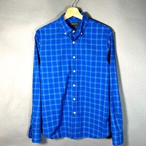 Banana Republic Men’s plaid button-down shirt, size SM, NWOT, from TV show